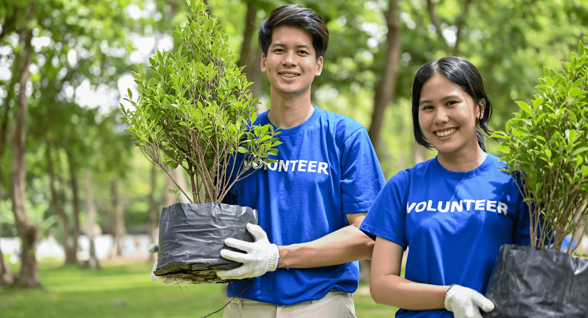 Volunteer Abroad for Environmental Causes Is the Perfect Career Shift